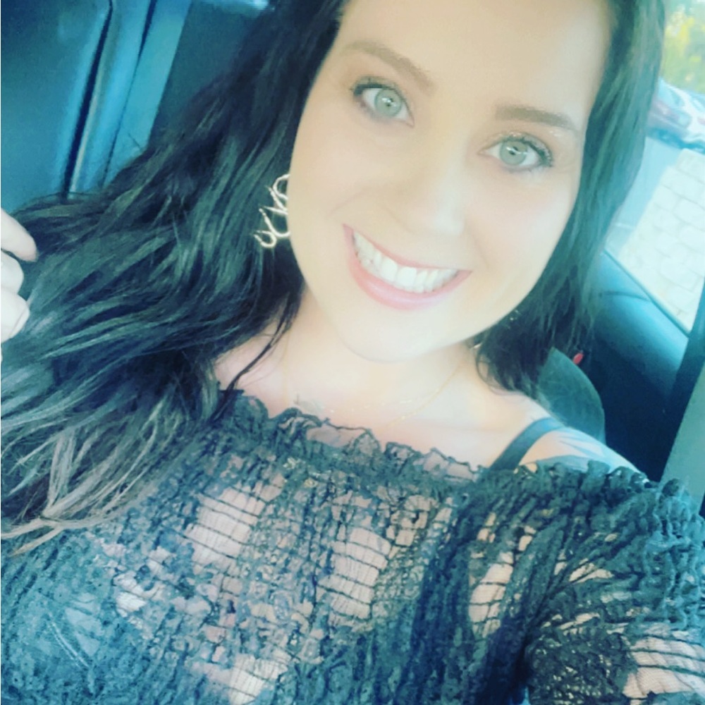 Meet your Posher, Kari